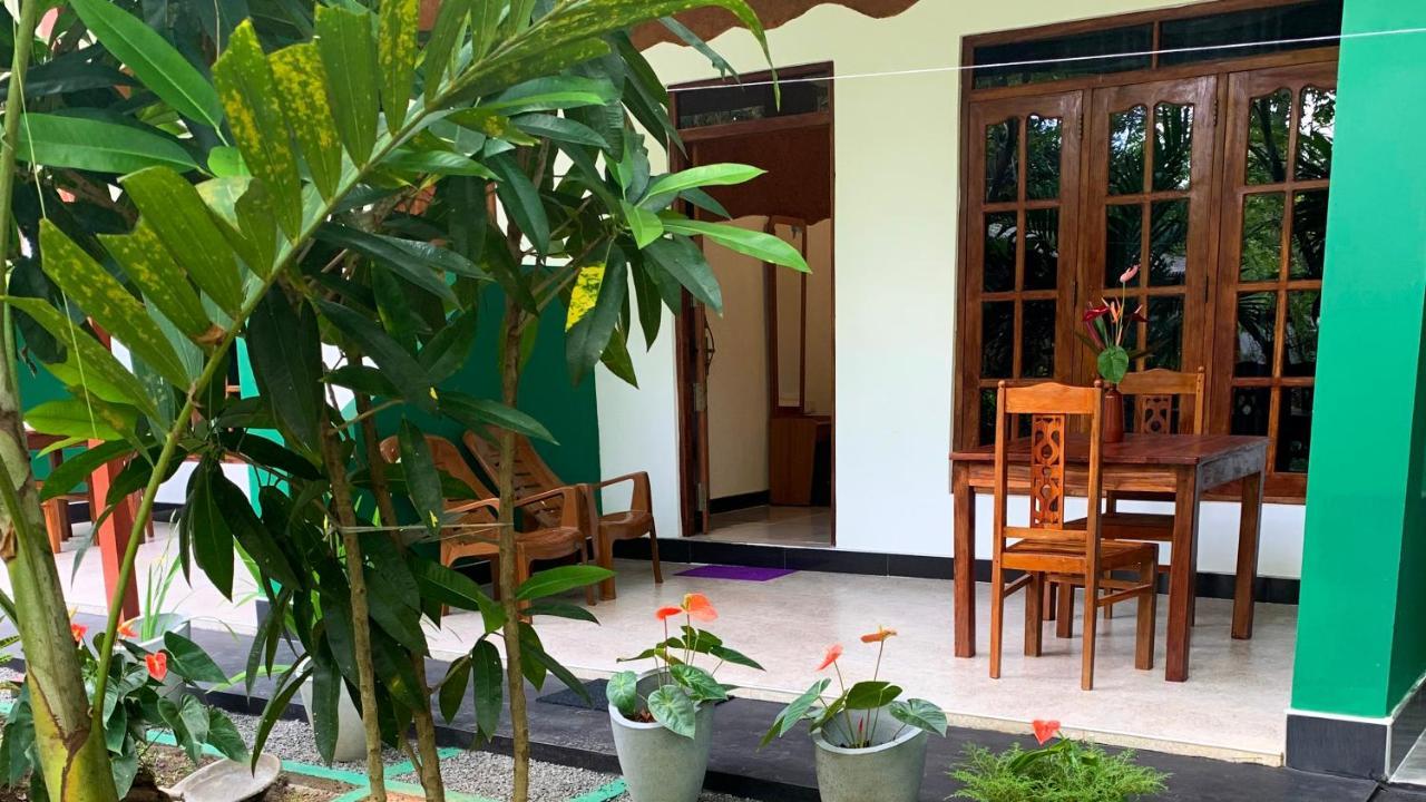 Sigiri Starwing Villa Sigiriya Luaran gambar