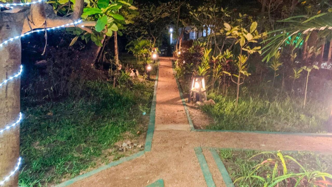 Sigiri Starwing Villa Sigiriya Luaran gambar