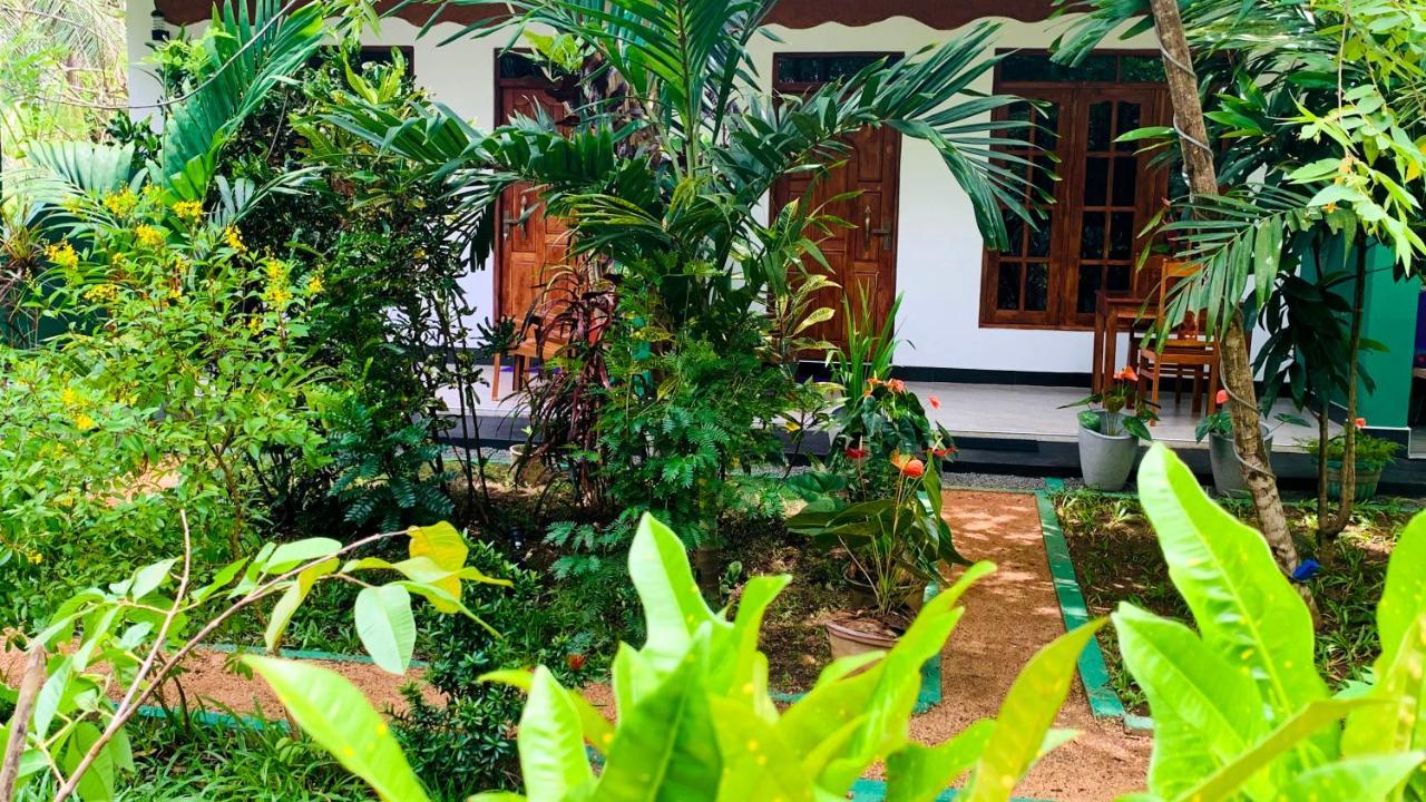 Sigiri Starwing Villa Sigiriya Luaran gambar